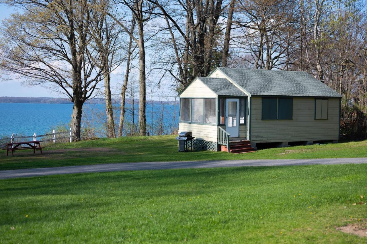 Fair Wind Motel And Cottages Клейтон Экстерьер фото